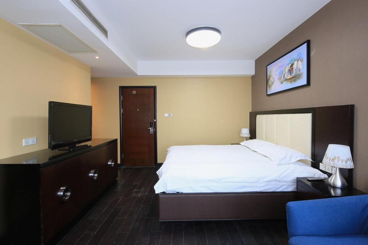 Acme Service Apartment