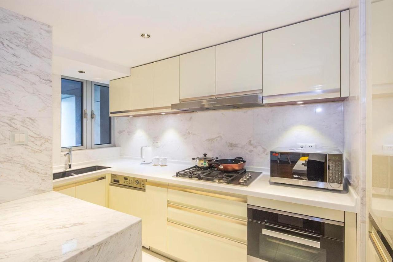 Acme Service Apartment